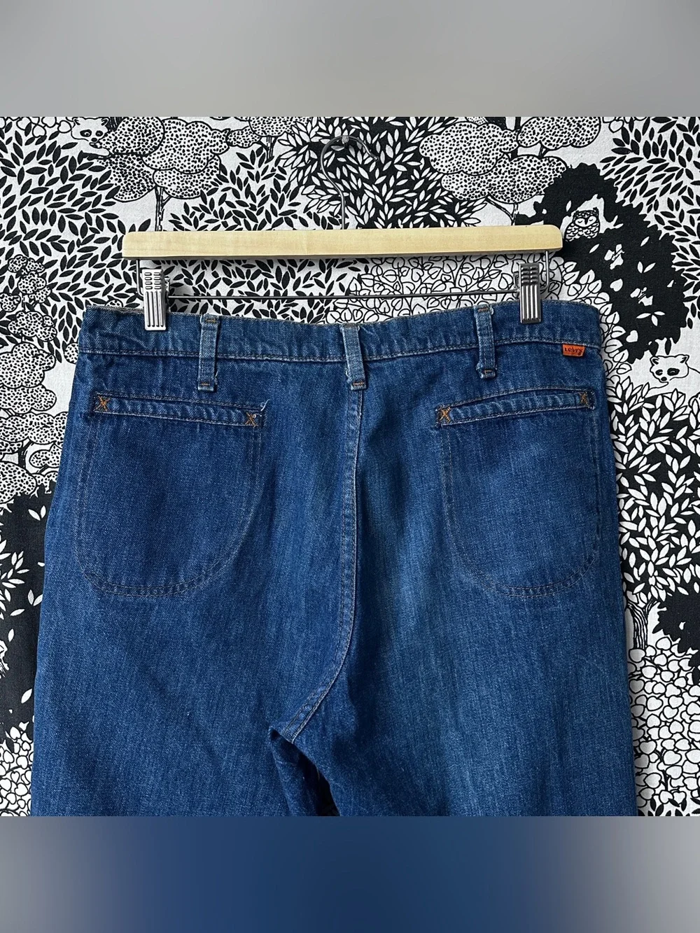 Vintage 70s Levi’s For Men Orange Tab Denim Bell Bottom Trousers Stitched Crease